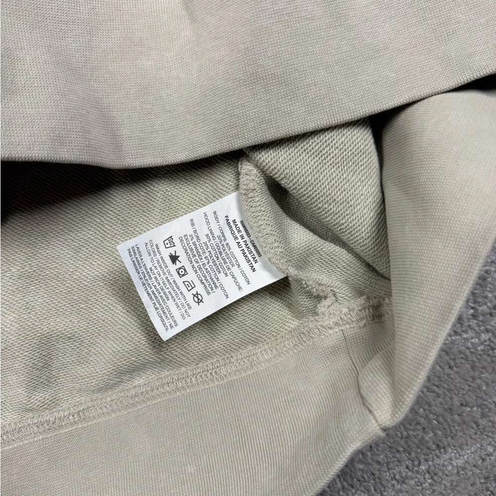 Nike Center Swoosh Long Sleeve Tan Washed Sweatshirt Mens Size Small